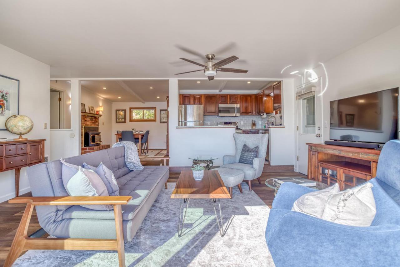 Regatta Park Lake House Lincoln City Bagian luar foto