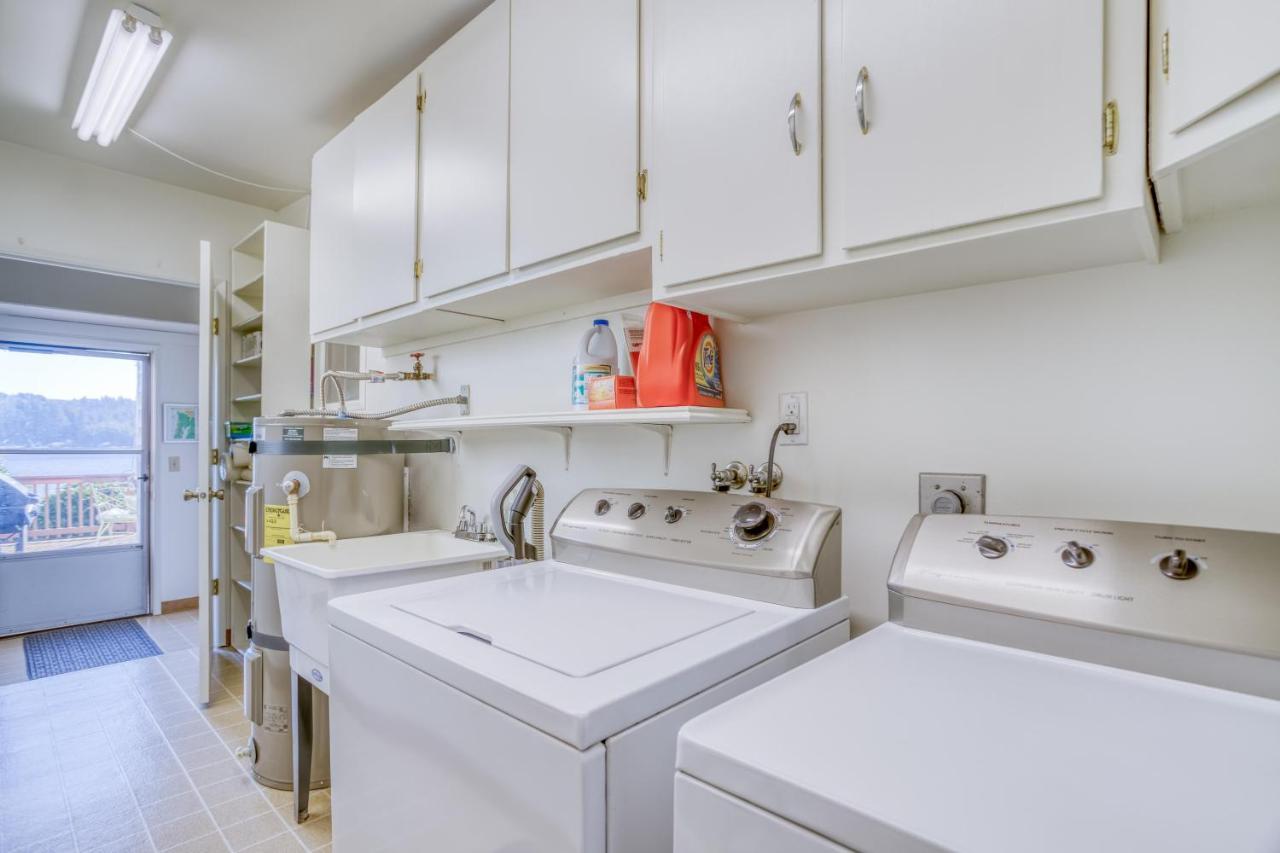 Regatta Park Lake House Lincoln City Bagian luar foto