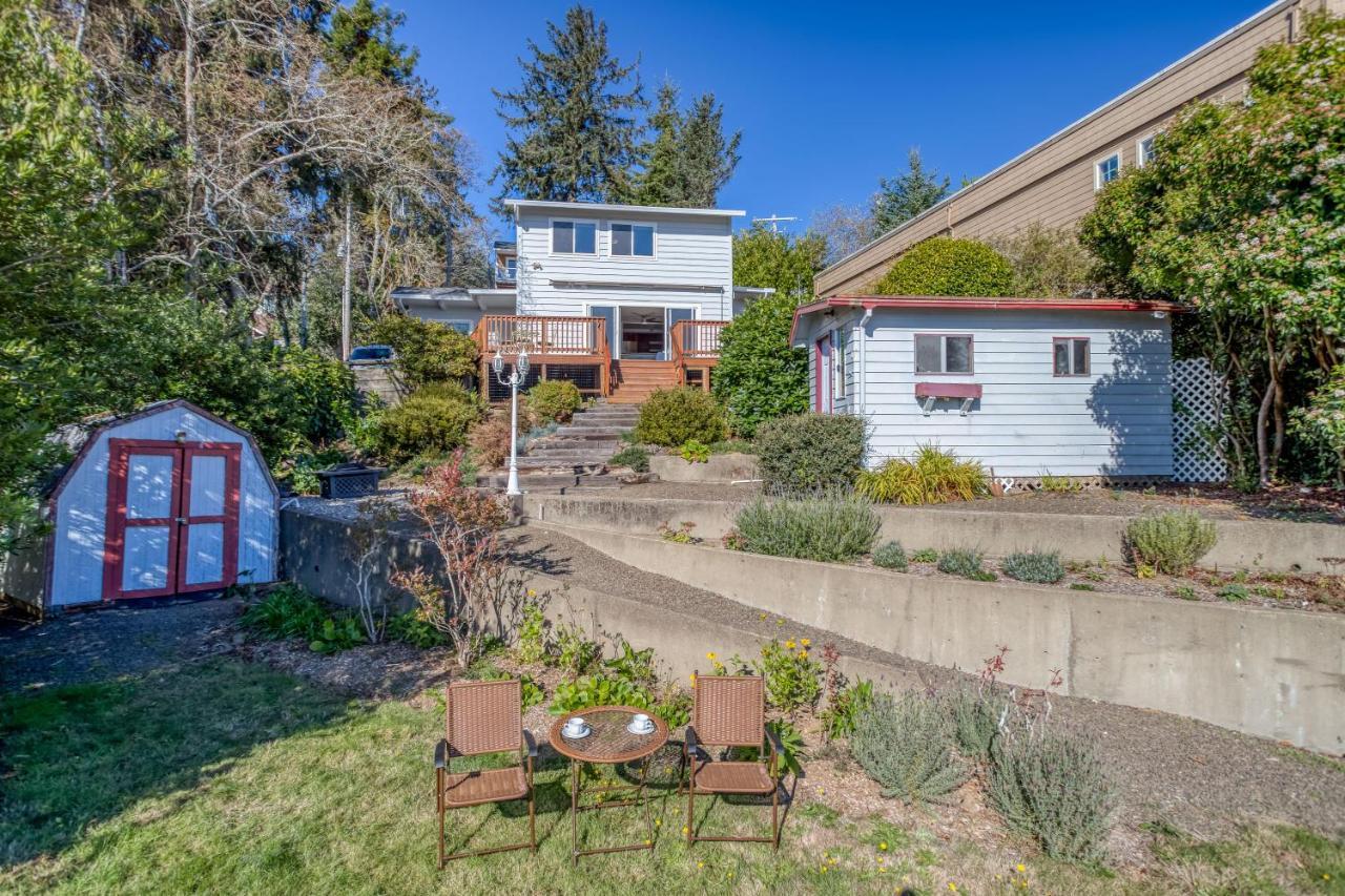 Regatta Park Lake House Lincoln City Bagian luar foto